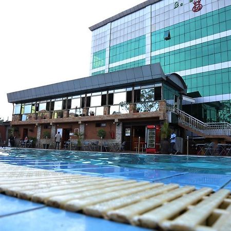 La Grande Hotel Кампала Екстер'єр фото