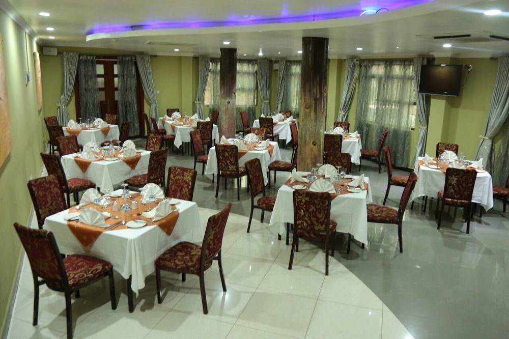 La Grande Hotel Кампала Екстер'єр фото