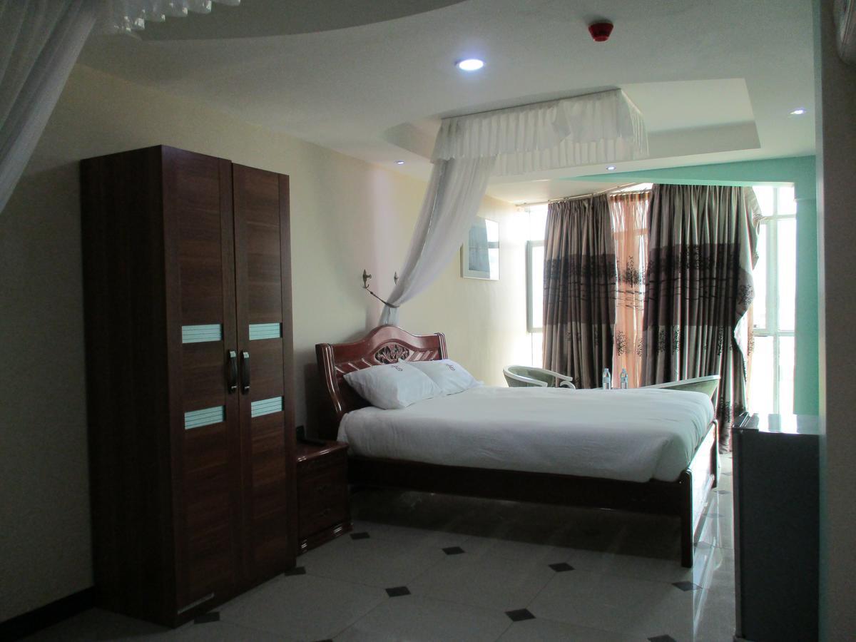 La Grande Hotel Кампала Екстер'єр фото