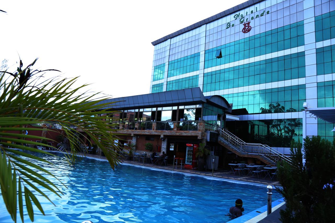 La Grande Hotel Кампала Екстер'єр фото