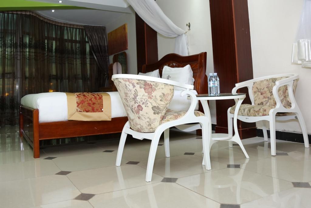 La Grande Hotel Кампала Екстер'єр фото