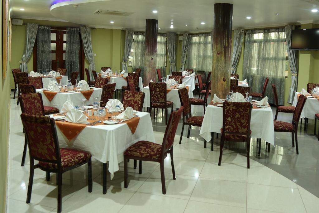 La Grande Hotel Кампала Екстер'єр фото